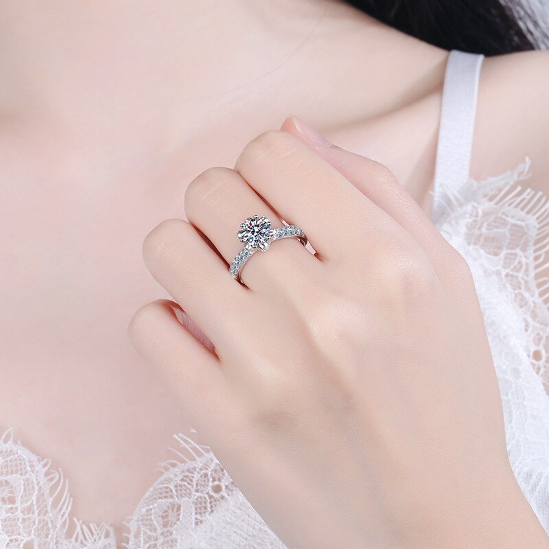 Queen Victoria Moissanite Ring