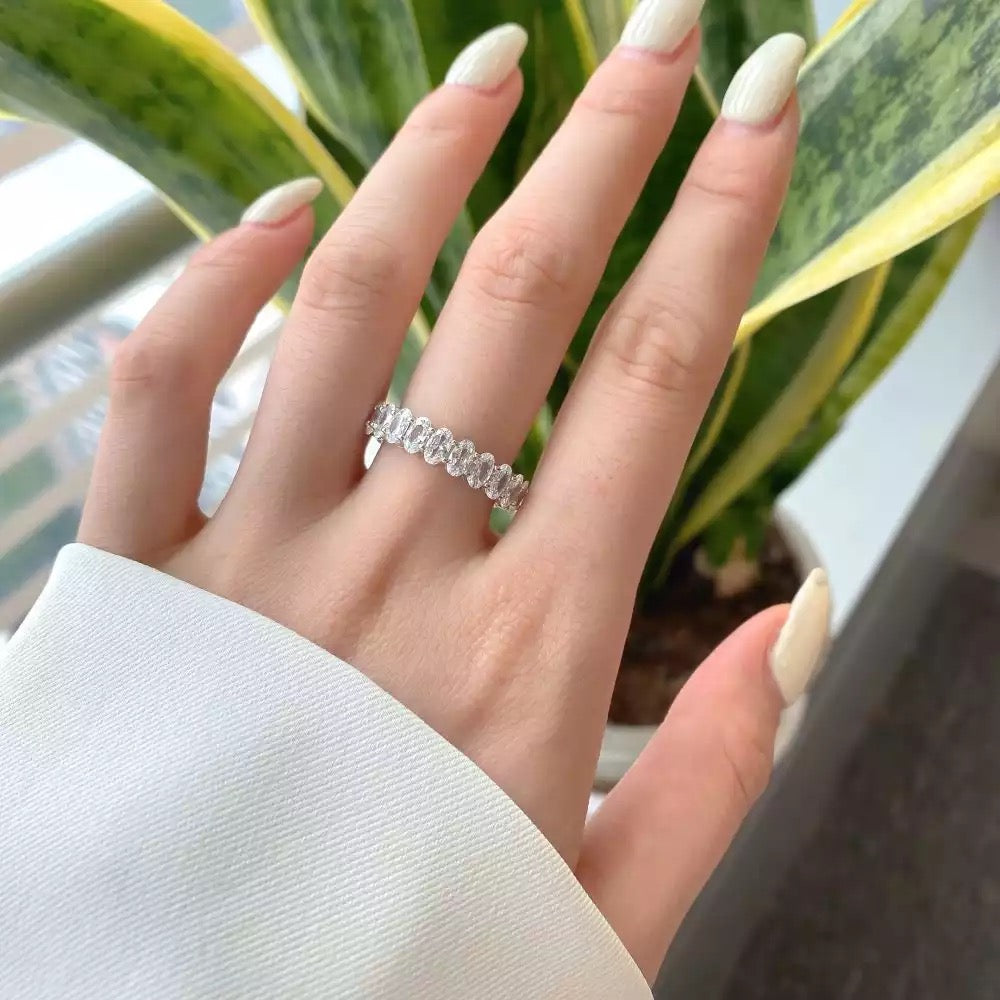 Lacey Moissanite Band