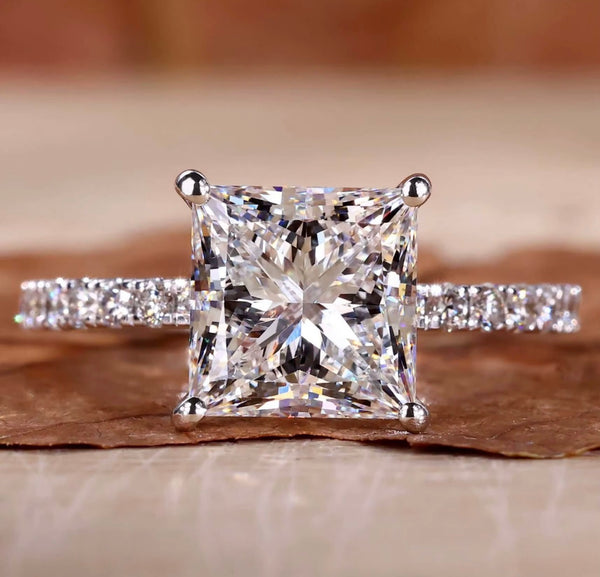 Brielle- Moissanite Ring